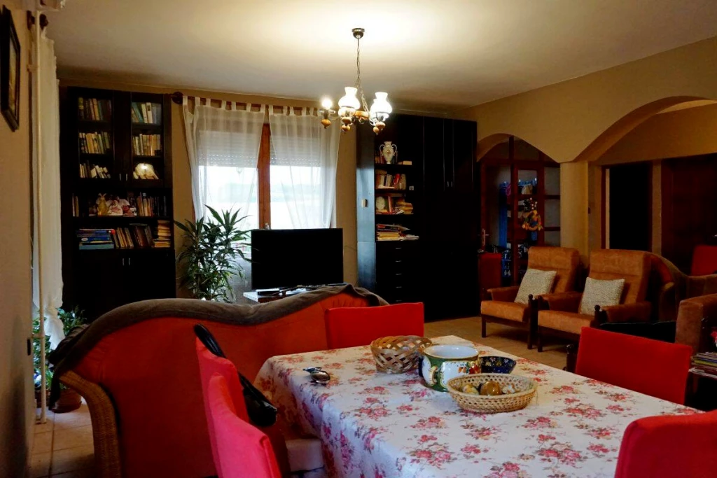 Tágas családi ház hatalmas telekkel, csodás panorámával Bükkaranyos csendes részén!