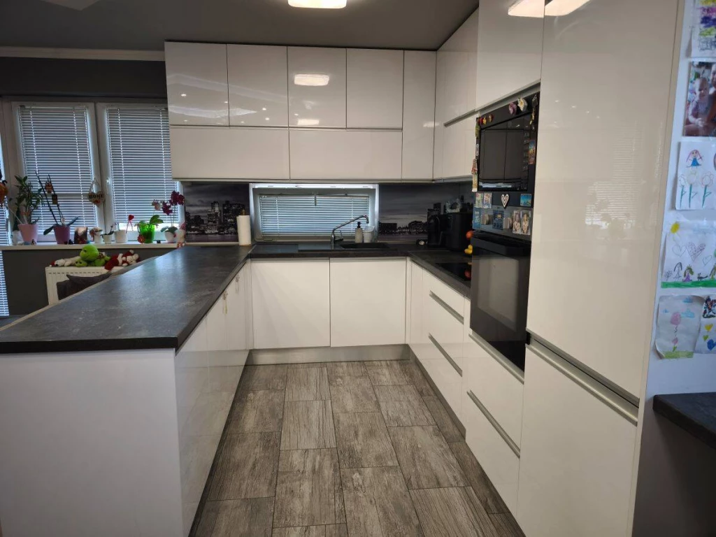 c3-1-name c2-23-name, Miskolc