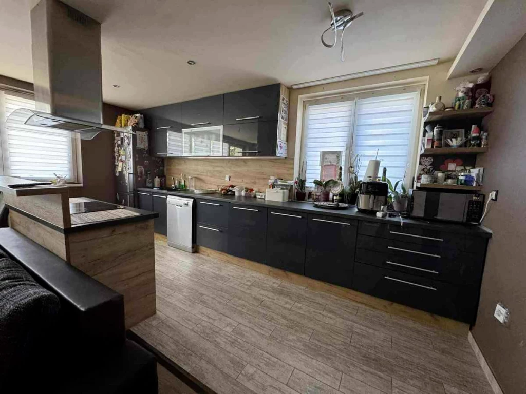 c3-1-name c2-23-name, Miskolc