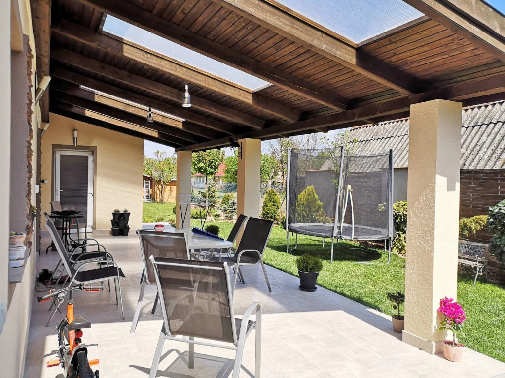 Eladó családi ház, Tiszaújváros