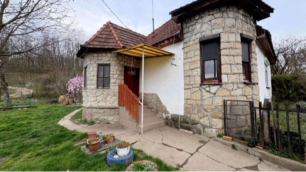 c3-1-name c2-1-name, Miskolc