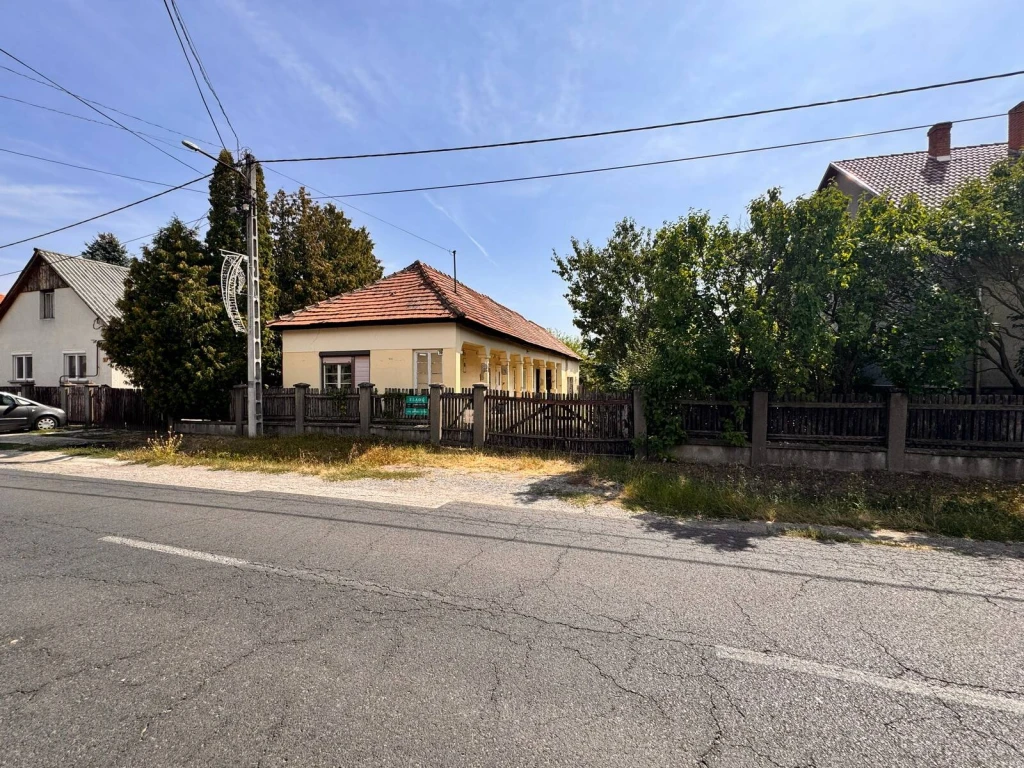 Eladó családi ház, Sajószentpéter