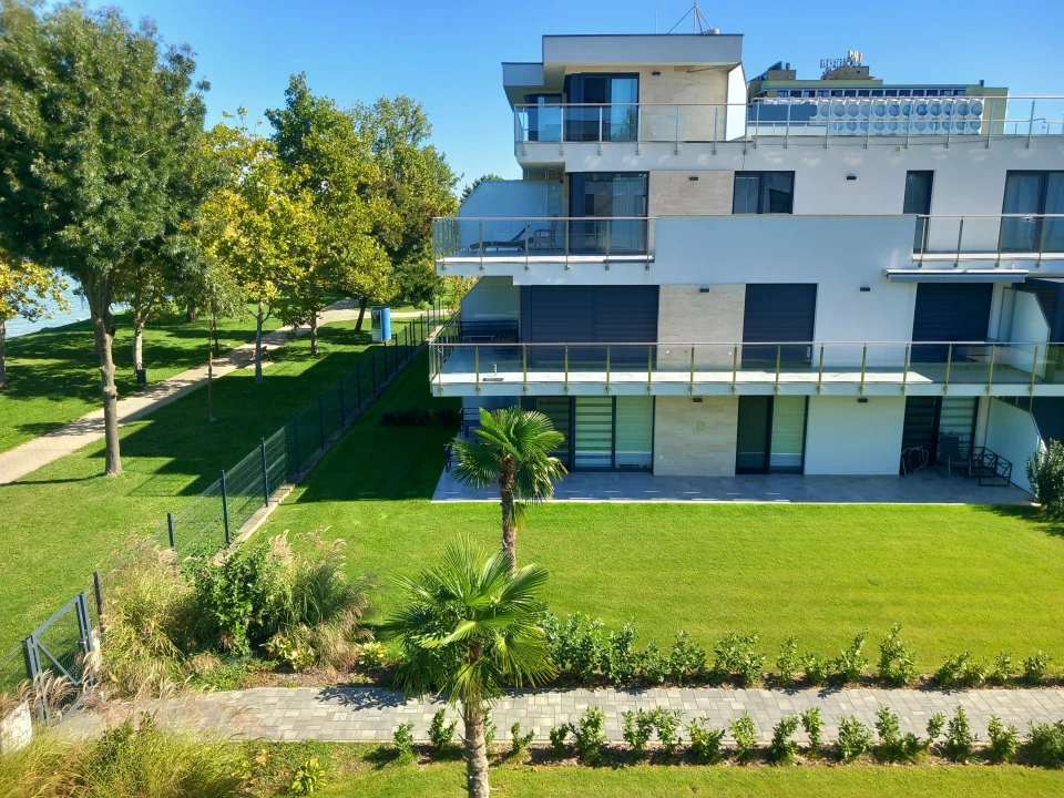 For sale condominium, Siófok