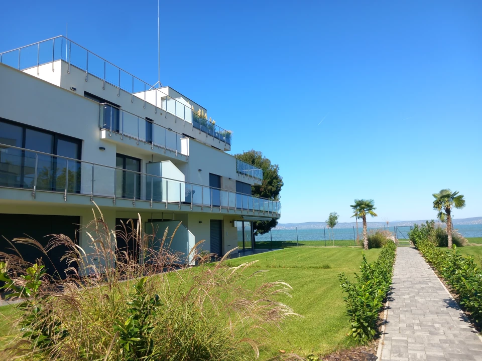 For sale condominium, Siófok