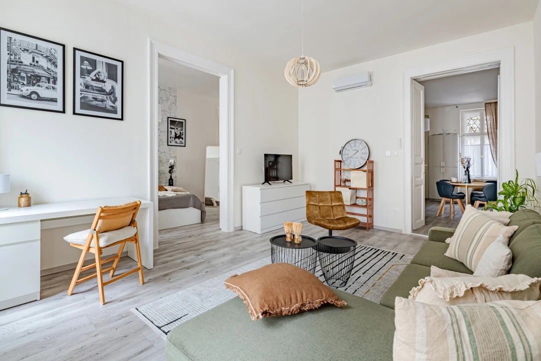 Kiadó téglalakás, Budapest VI. kerület