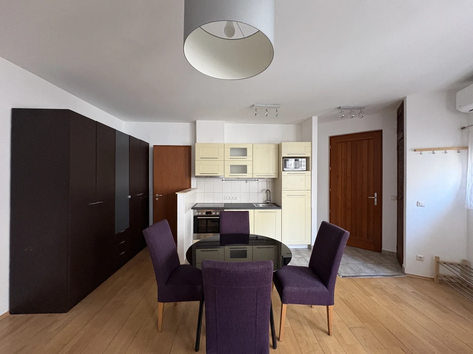 Kiadó téglalakás, Budapest VI. kerület