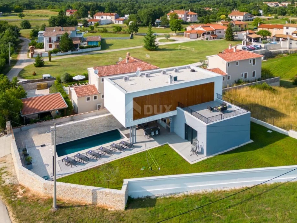 ISZTRIA - SVETVINČENAT - Luxus villa csendes helyen