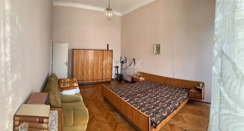 MALI LOŠINJ - apartman első sorban a tenger felé!