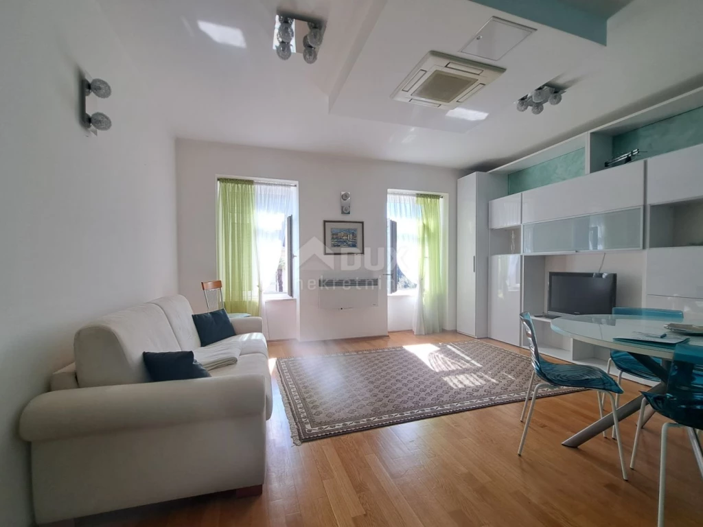 OPATIJA, KÖZPONT - 47 m2-es lakás