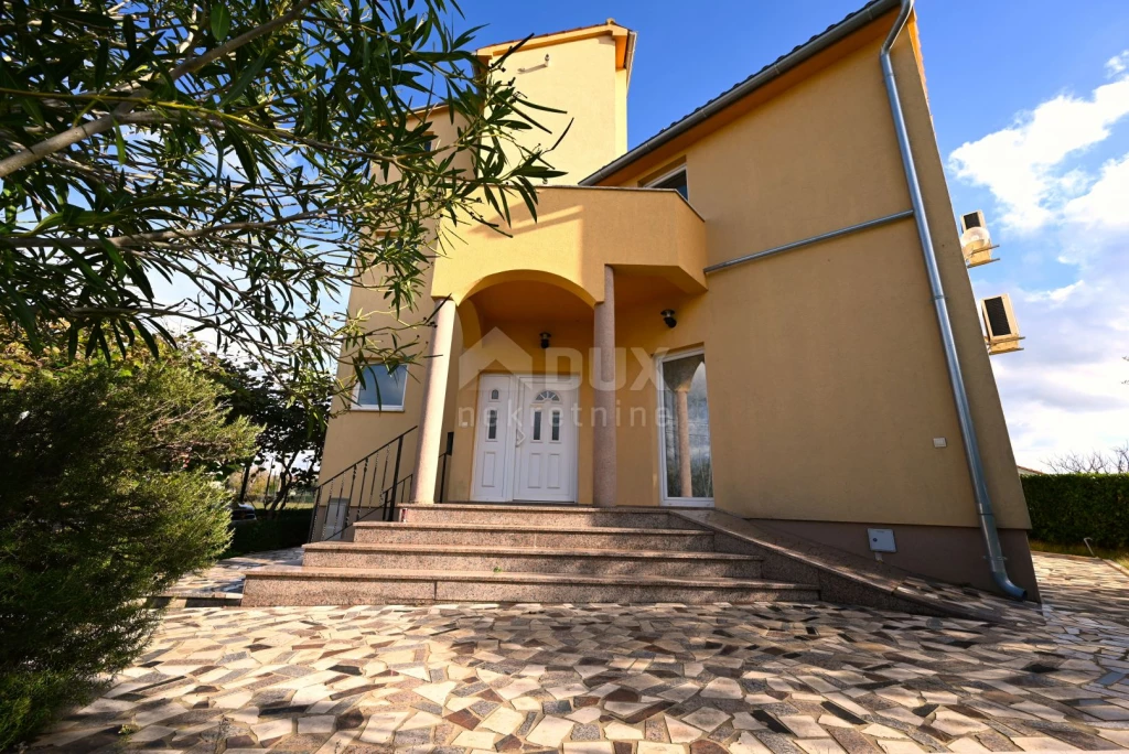 ISZTRIA, VALBANDON (FAŽANA) 5 lakásos apartmanház!