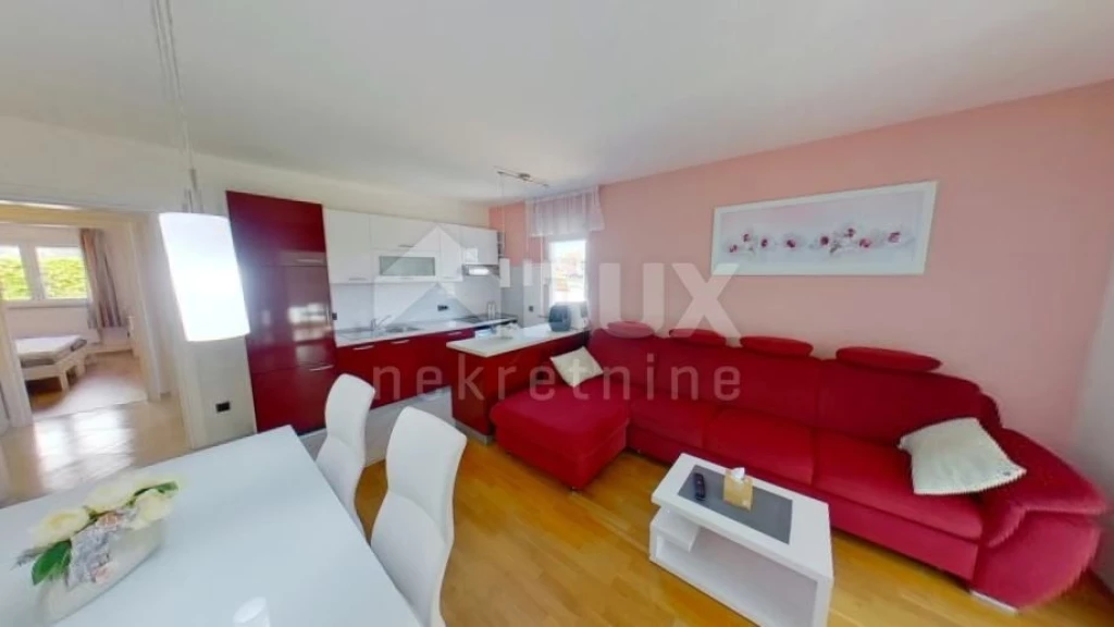 HORVÁTORSZÁG, ISZTRIA, NOVIGRAD - Apartman 66 m2, 600 méterre a tengertől