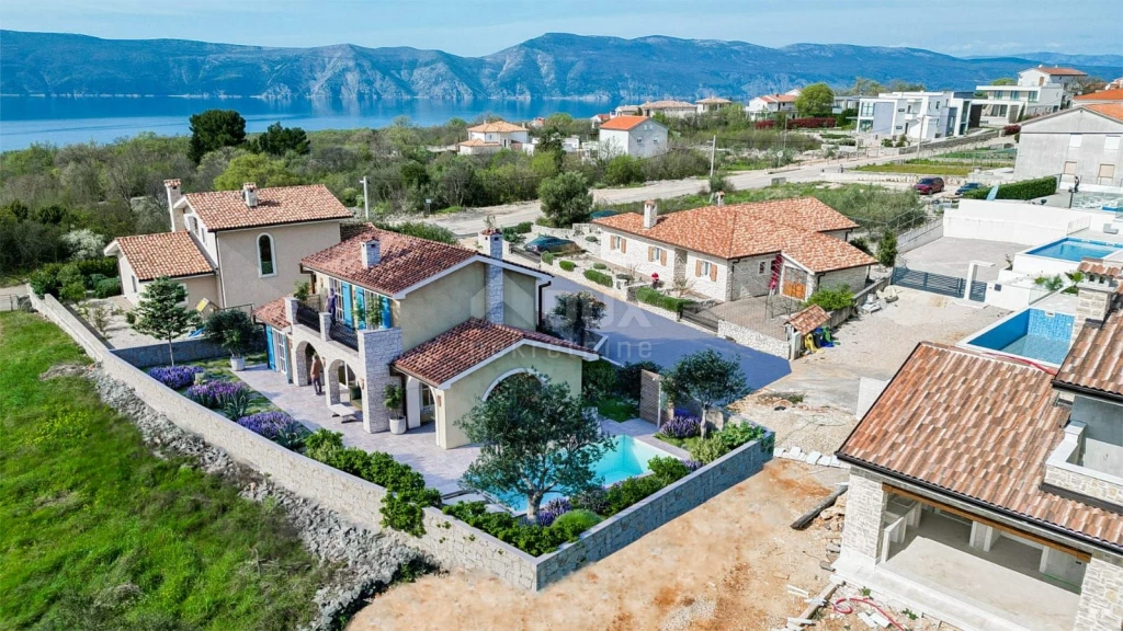 KRK ISLAND, LINARDIĆI - mediterrán villa medencével