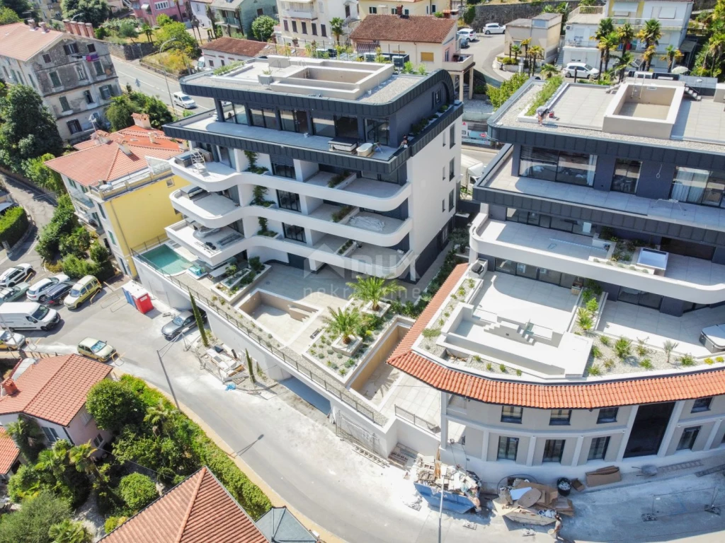 OPATIJA, KÖZPONT - 68m2-es modern lakás egy luxus új épületben, recepció, wellness, garázs