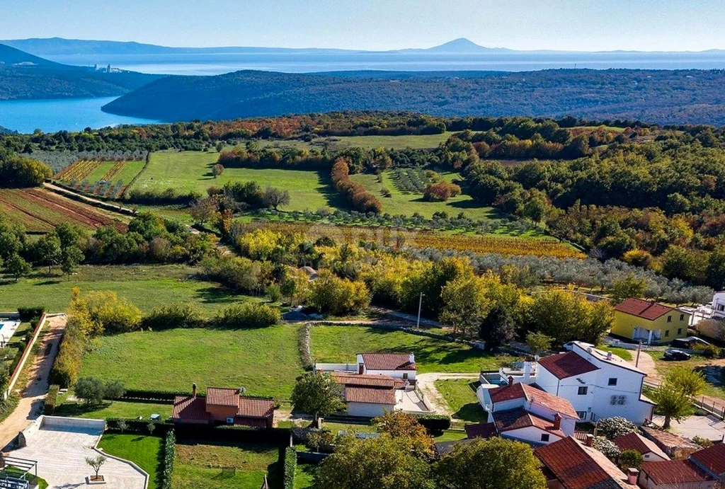 ISZTRIA, BARBAN - ingatlan a tenger közelében