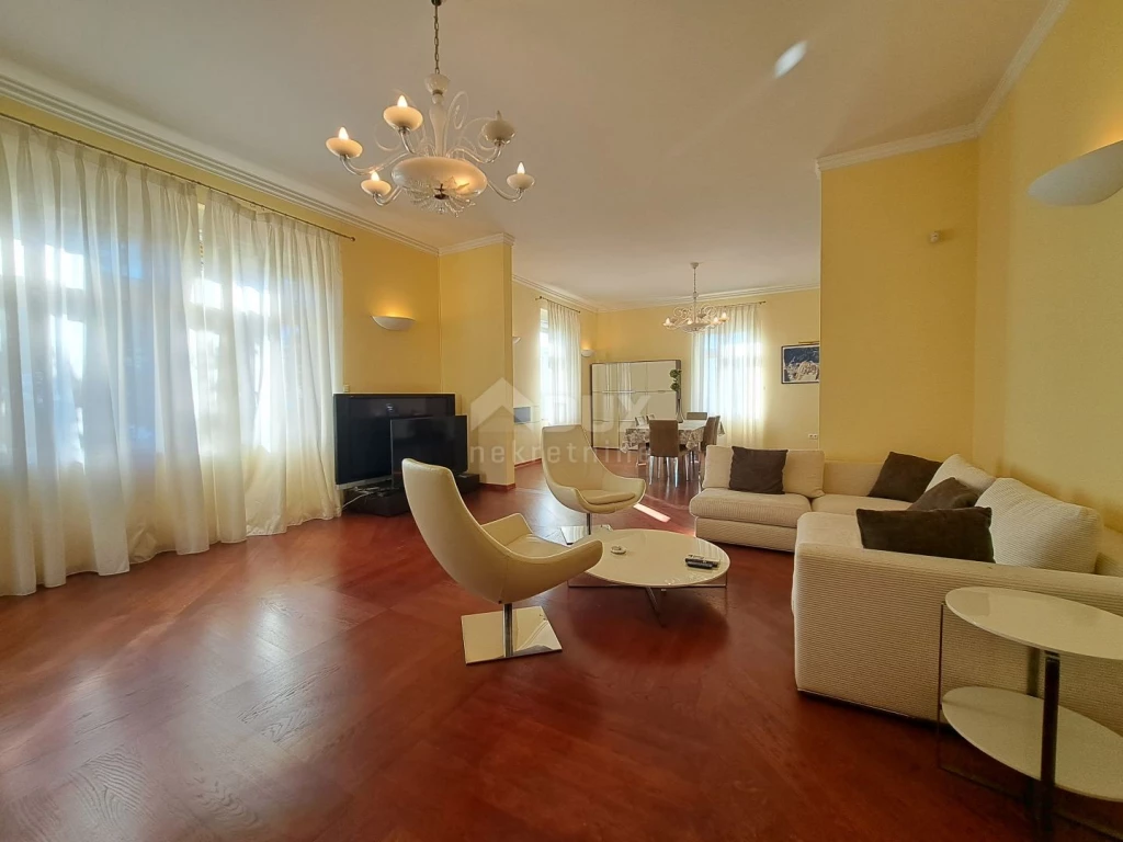 OPATIJA - 180 m2-es luxuslakás a központban, 4 parkolóhellyel