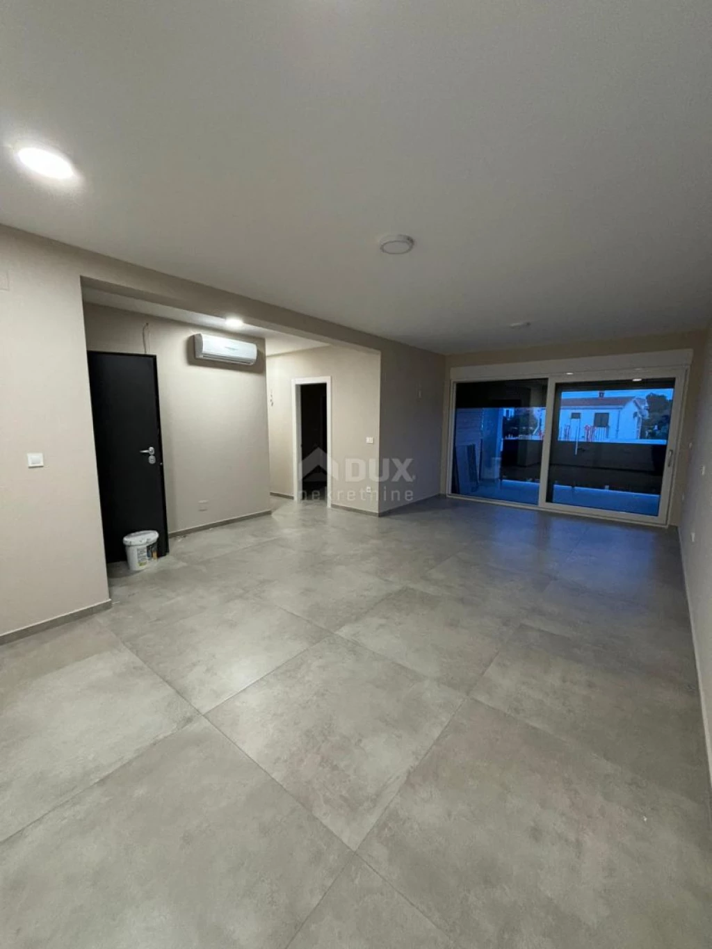 ZADAR, PRIVLAKA - Apartman kerttel 130 méterre a tengertől, S1