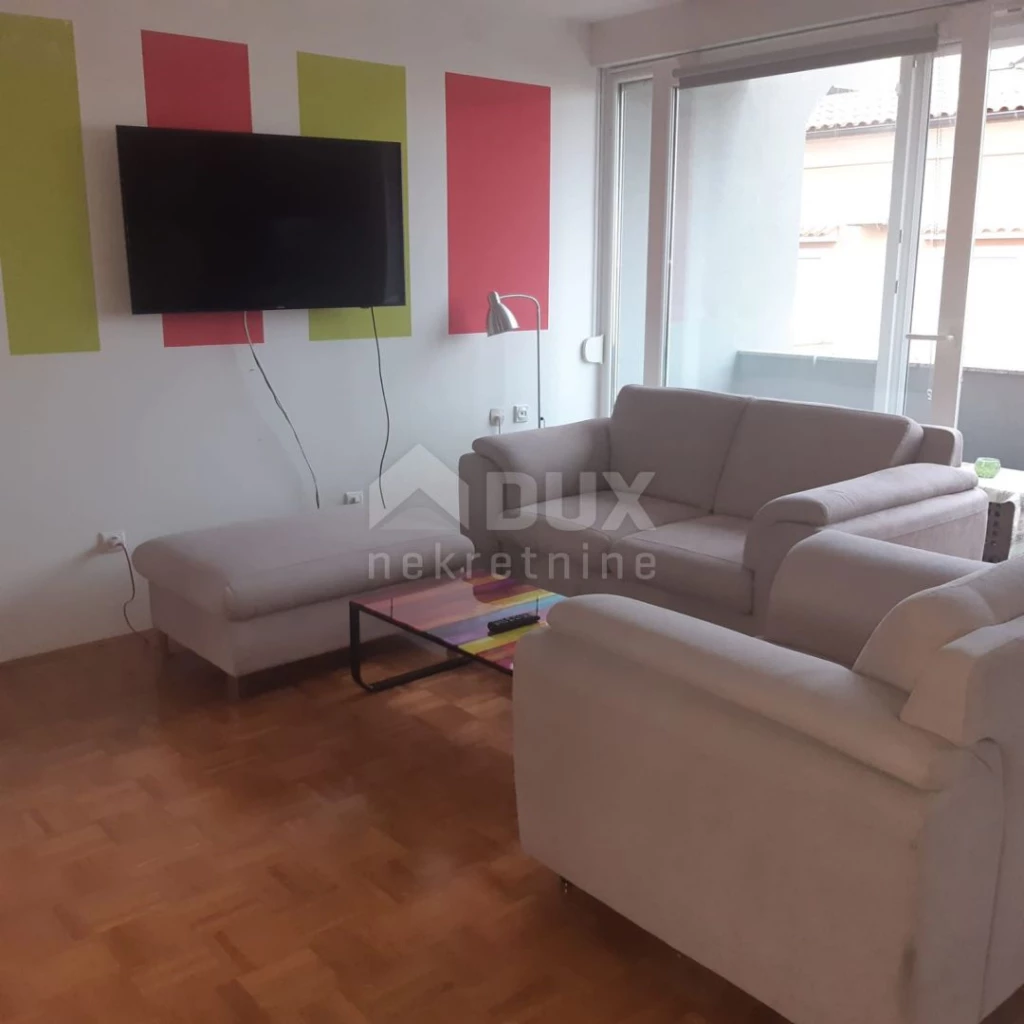 KRK SZIGET, KRK VÁROSA - Duplex lakás 4 hálószoba + fürdőszoba kiadó