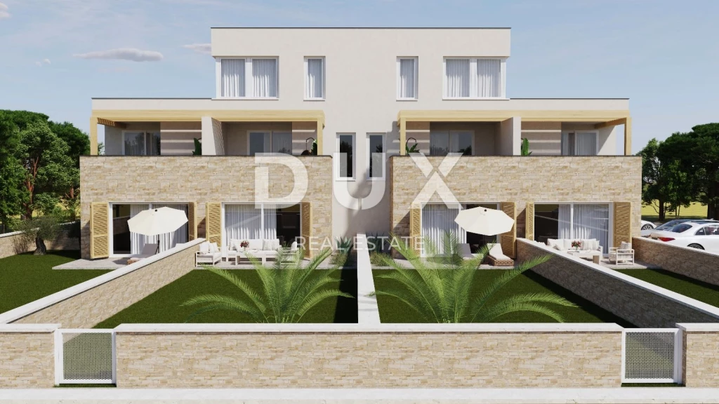 ZADAR, PRIVLAKA - Kétszintes lakás saját kerttel, 3 perc sétára a homokos strandtól! F