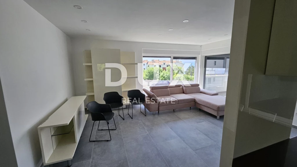 KASTAV, REŠETARI - új építésű lakás 130m2, 1. emelet, nappali + 3 hálószoba tengerre néző kilátással és garázzsal + kerttel 57m2