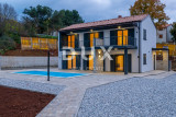 ISZTRIA, RAKALJ - Villa medencével a tenger közelében