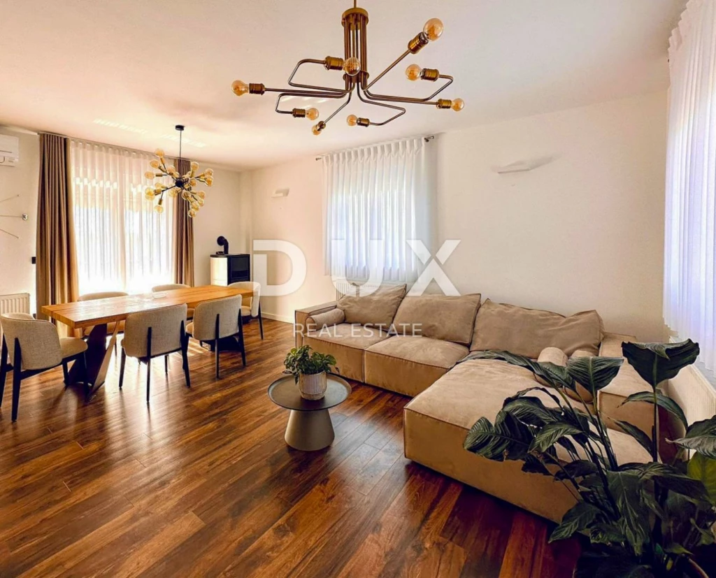 ISZTRIA, PÚLA - Tágas és modern berendezésű apartman, 103 m², 1. emelet