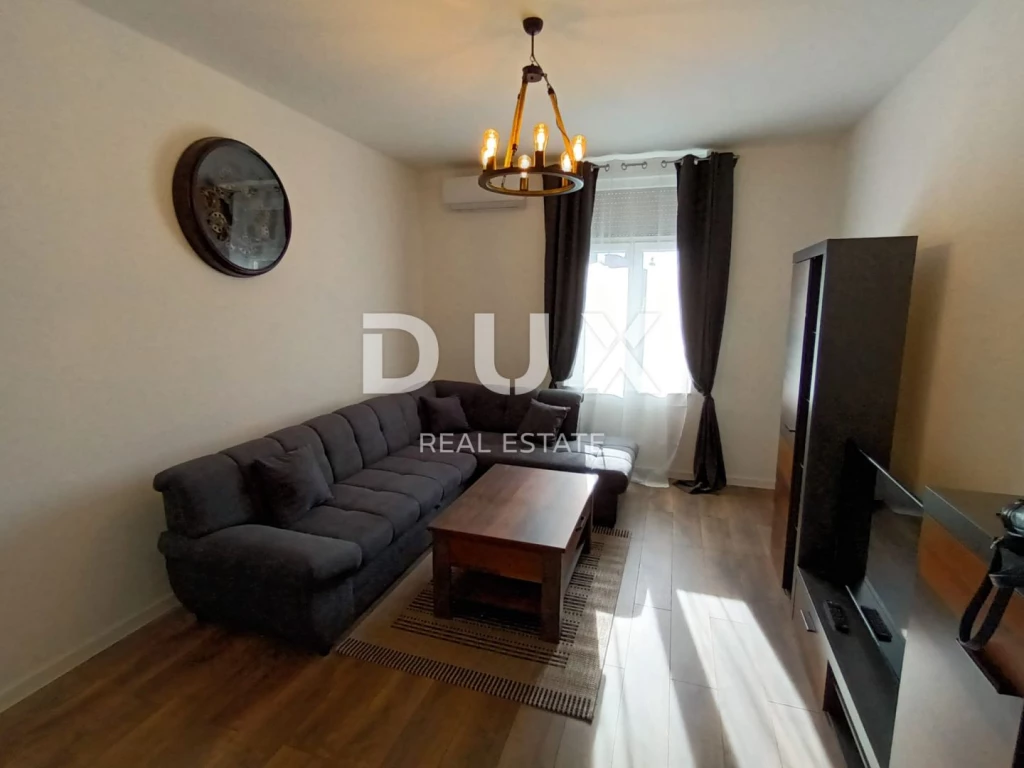 RIJEKA, KÖZPONT - 4 hálószobás apartman nagy erkéllyel