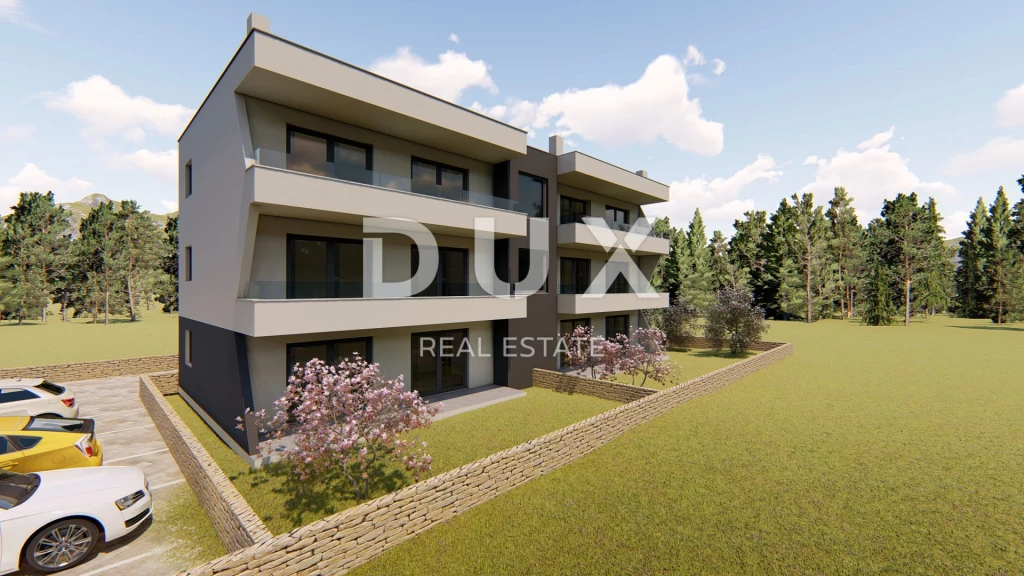 ISZTRIA, UMAG - Kisebb apartman nagy kerttel Umagban - LEHETŐSÉG!