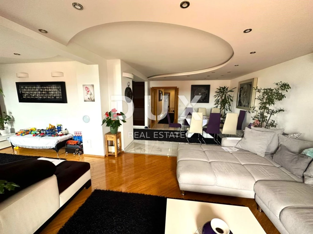 CRIKVENICA - Gyönyörű, felújított apartman 300 méterre a tengertől!