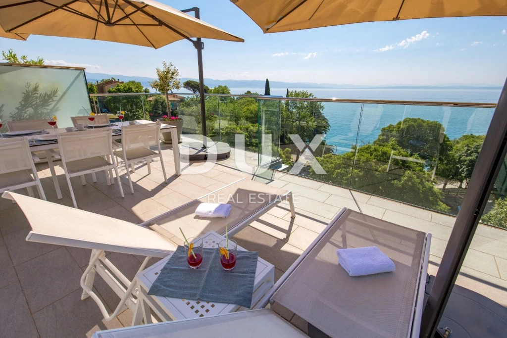 OPATIJA, LOVRAN - exkluzív apartman 50 méterre a tengertől