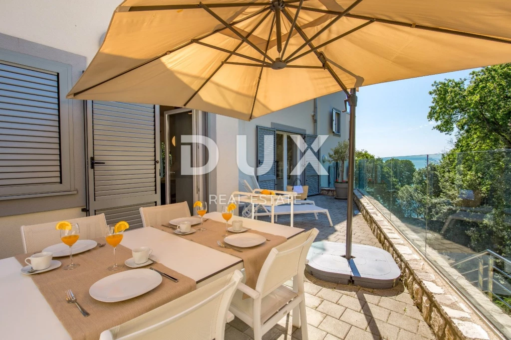 OPATIJA, LOVRAN - exkluzív apartman 50 méterre a tengertől