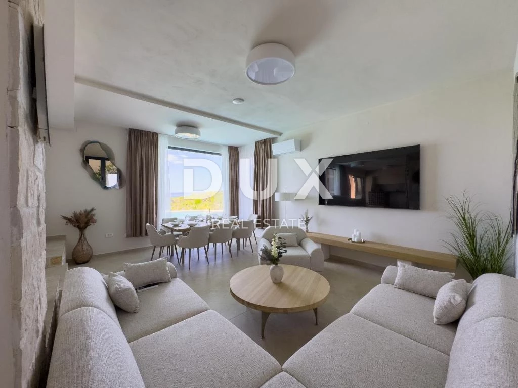 PAG SZIGETE, POTOČNICA - luxusvilla medencével 20 méterre a tengertől