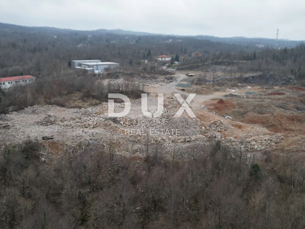 MATULJI, VÉGLEGES - 14000m2 építési telek raktárak/csarnokok munkaterületén, M ZÓNA
