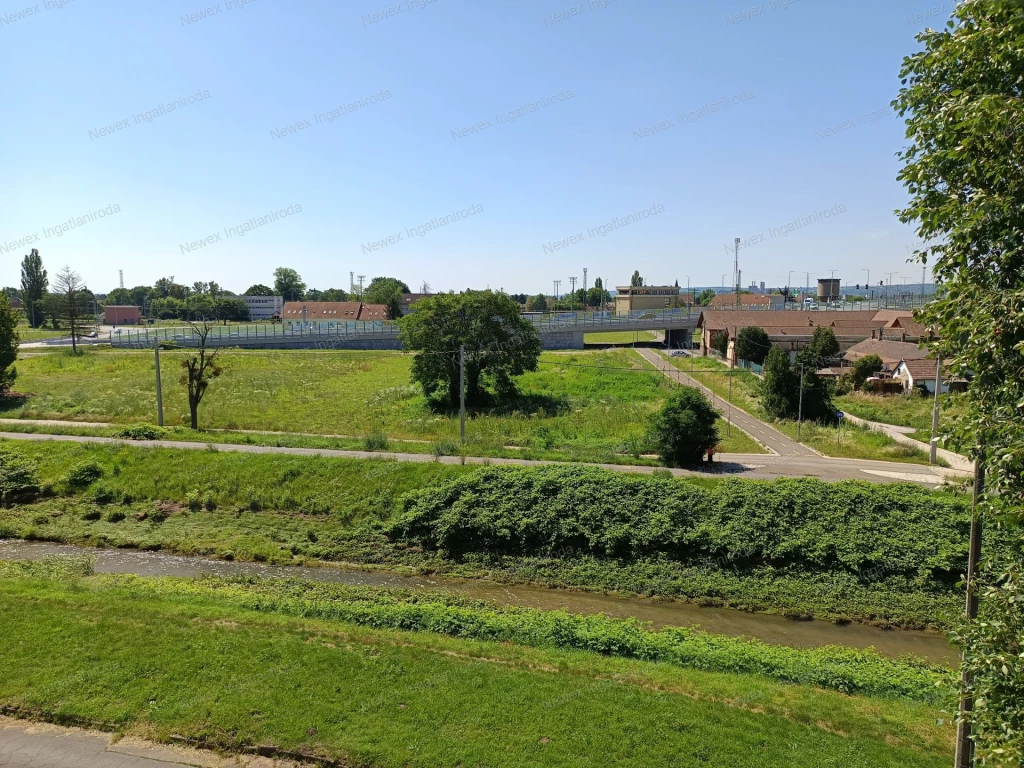 For sale brick flat, Miskolc, Selyemrét