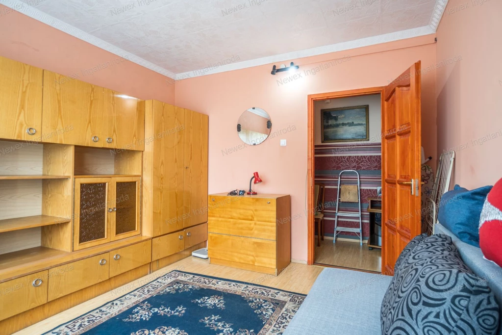 For rent panel flat, Kazincbarcika