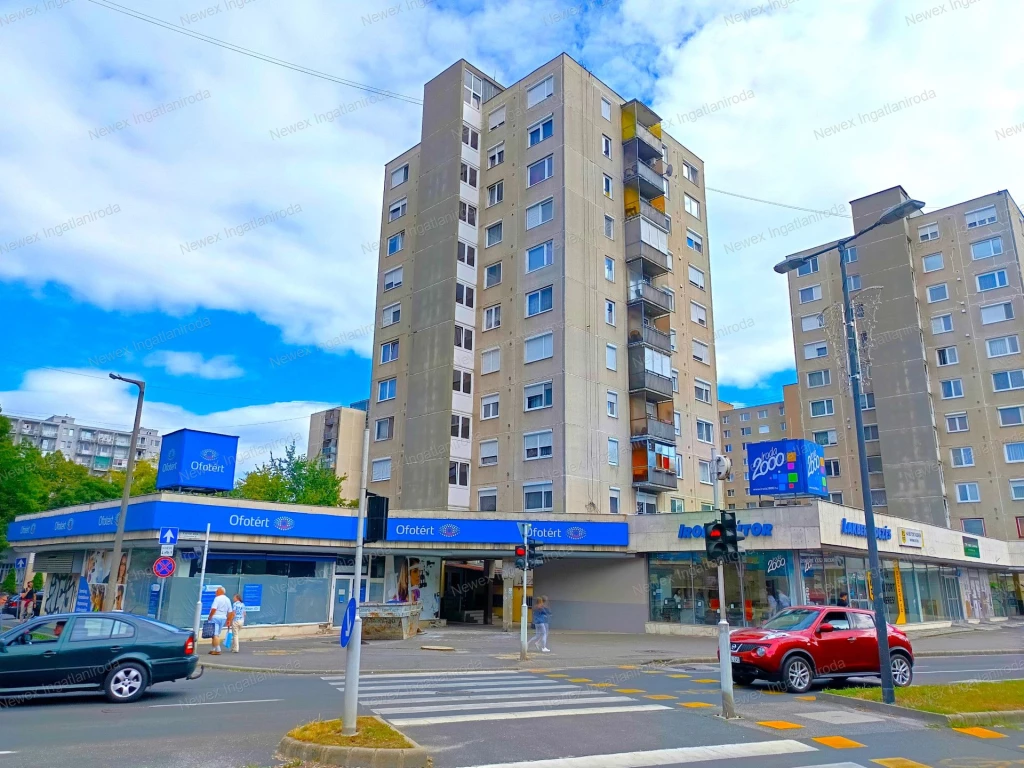 For sale panel flat, Miskolc, Belváros