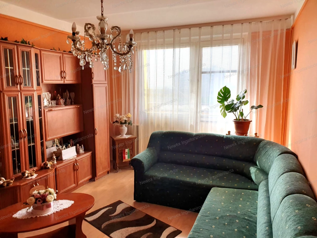 For sale panel flat, Miskolc, Vörösmarty-városrész