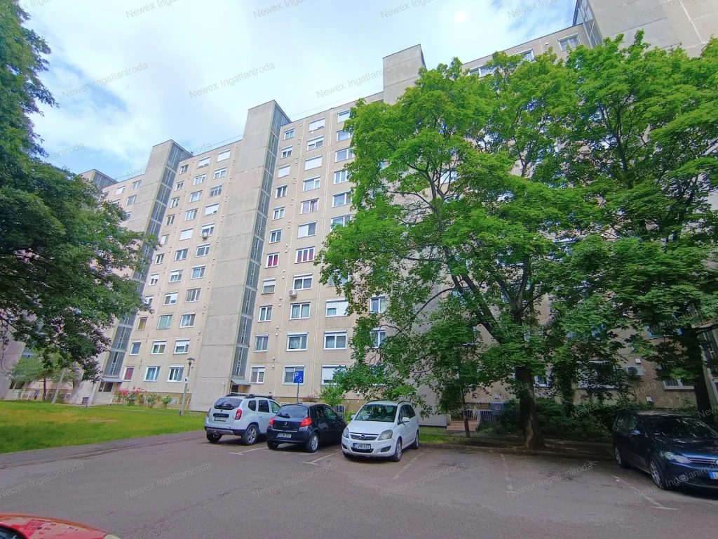 Miskolcon a Nyíri Dániel utcában eladó egy 2 szobás 55 m2-es PANORÁMÁS LAKÁS!