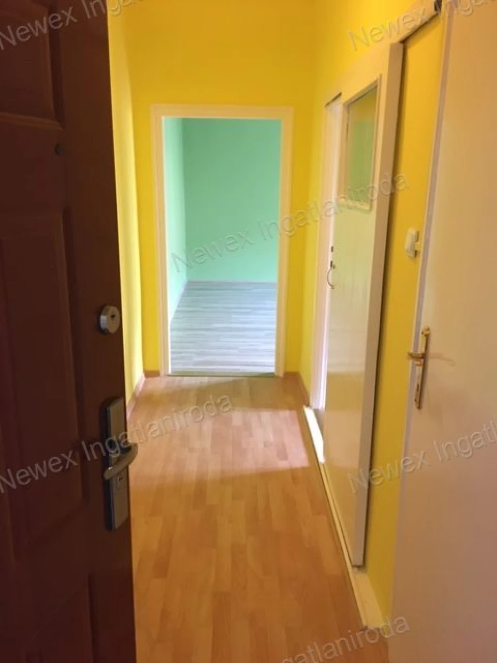 Újszerű, erkélyes téglalakás Miskolc Kiliánban