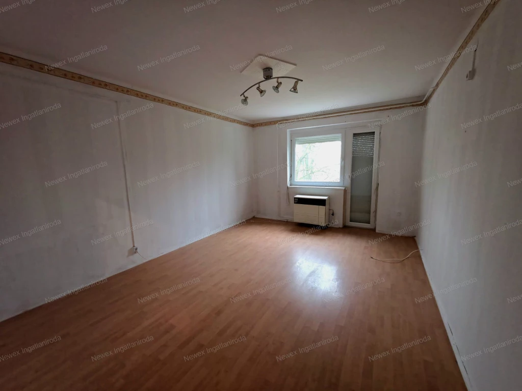 Eladó egy 48 m²-es, téglaépítésű lakás Putnokon