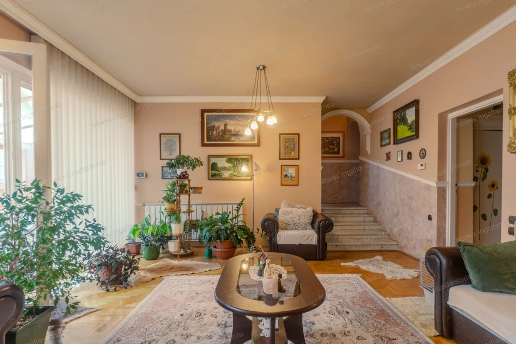 c3-1-name c2-1-name, Miskolc, Szirma