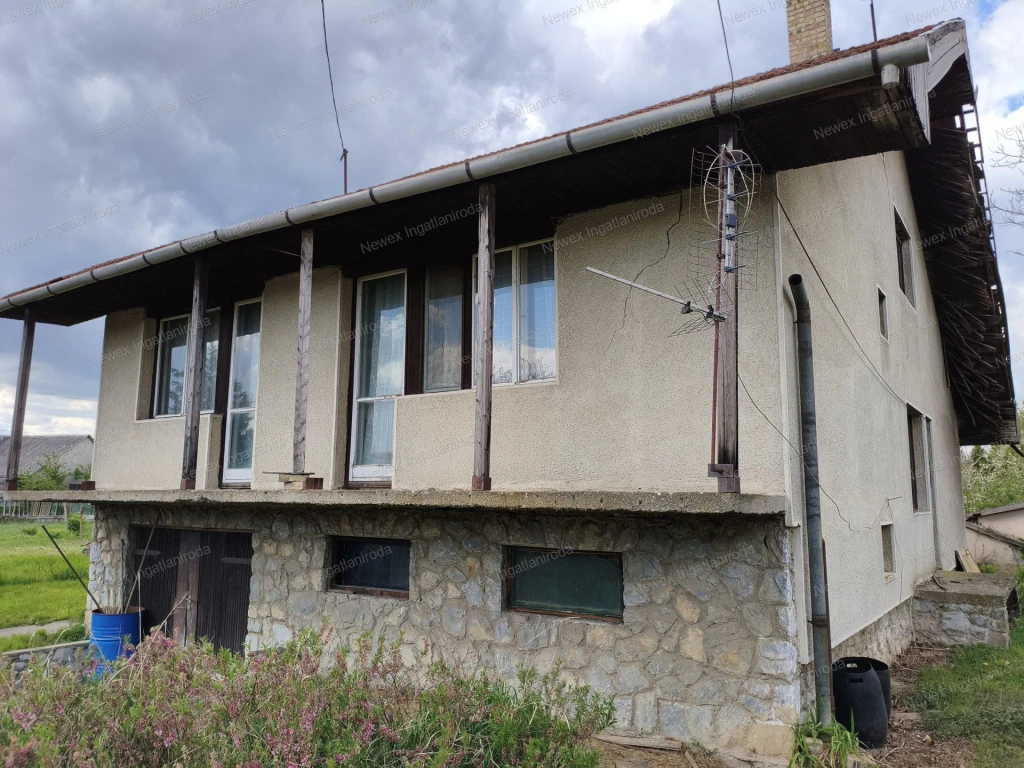 Lehetőségekkel teli családi ház eladó Boldván