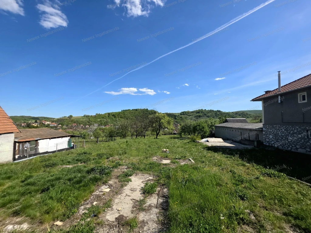 Ritka lehetőség! Építési telek kiváló adottságokkal Varbón!