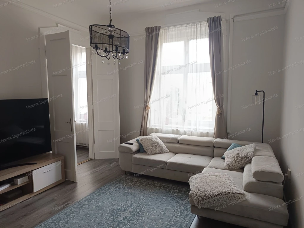 c3-1-name c2-19-name, Miskolc, Belváros