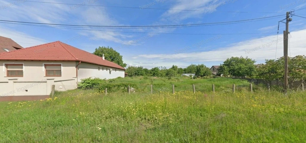 Közművesített telek eladó Felsőzsolca frekventált részén!
