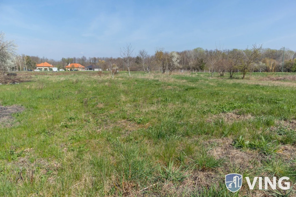 1525 m2 építési telek a Hőforrás Üdülő közelében