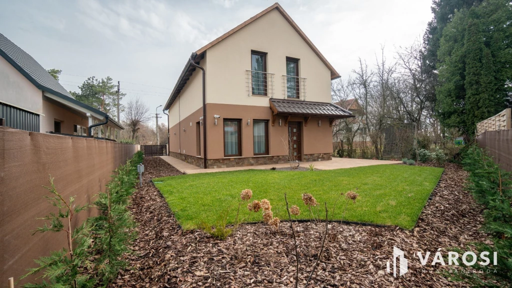 For sale semi-detached house, Siófok, Sóstó