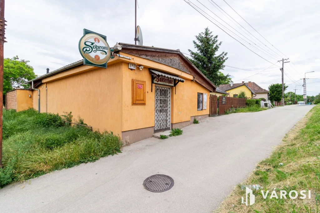 For sale store, Bicske