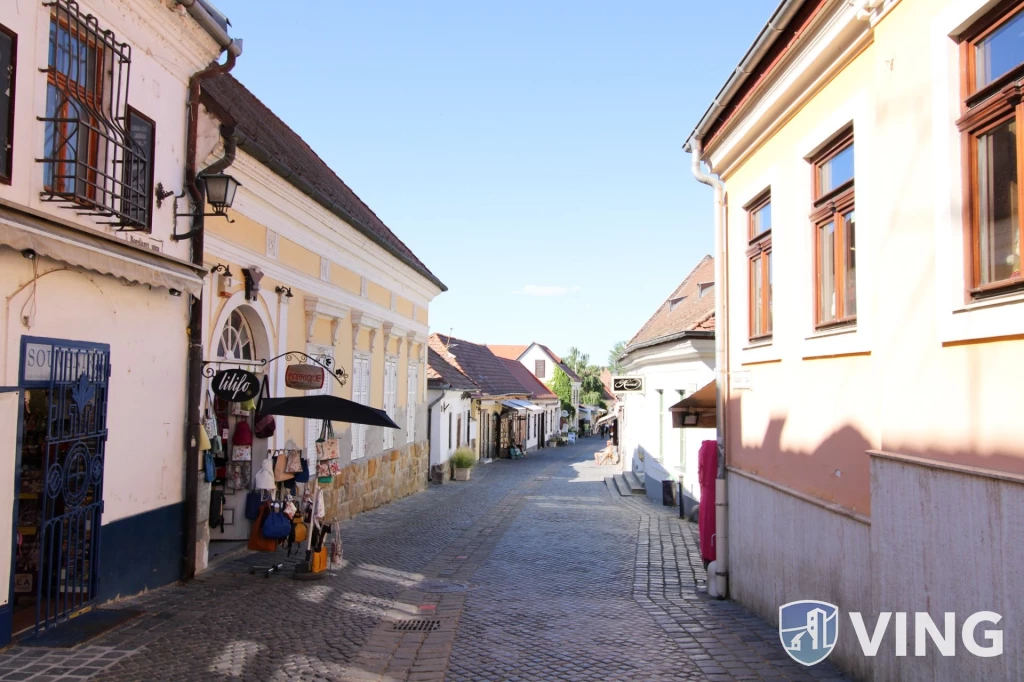 For rent store, Szentendre