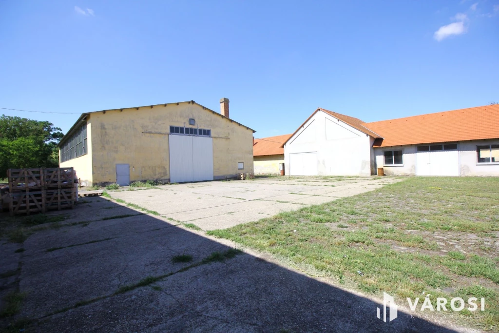 For rent depot, Derekegyház