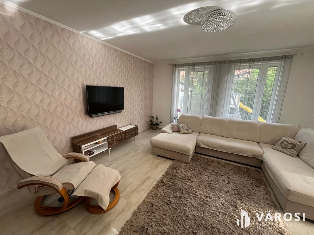 For sale semi-detached house, Debrecen, Veres Péter-kert